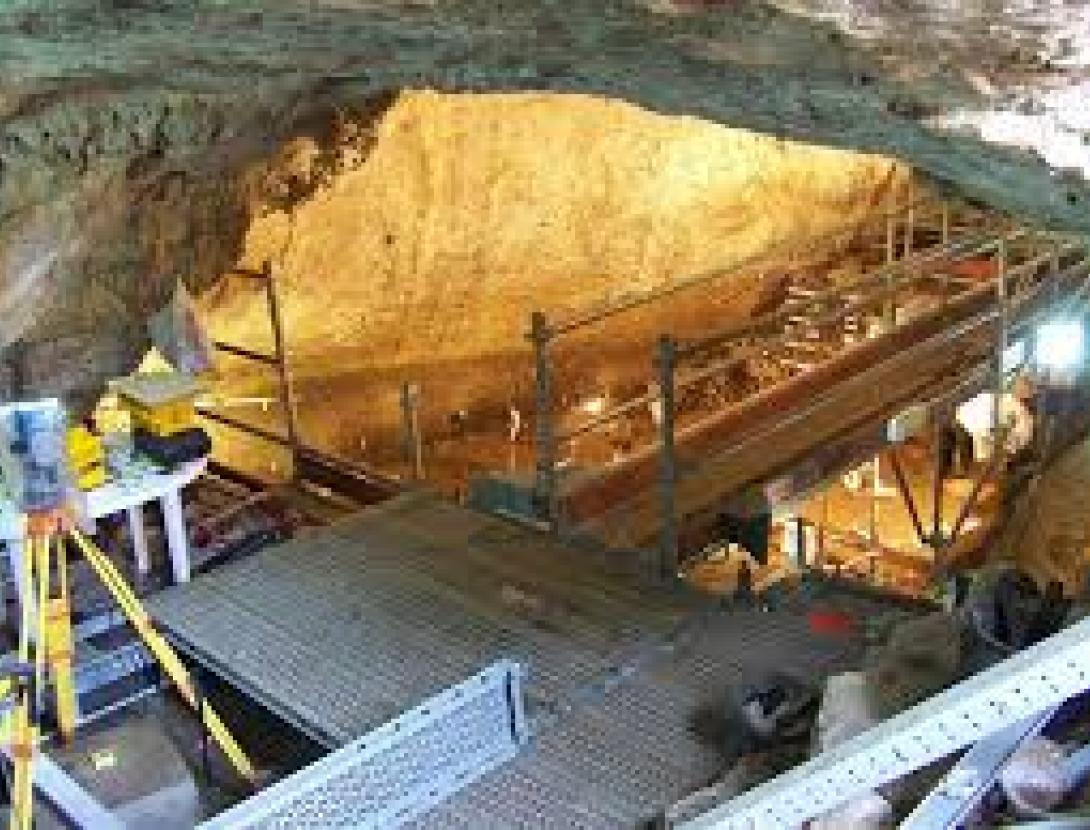 EL FERRET. Itinerari del carst