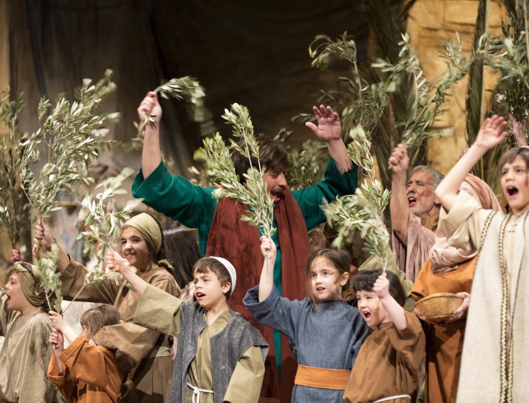 Detall de la multitudinària escena de l'Entrada de Jerusalem