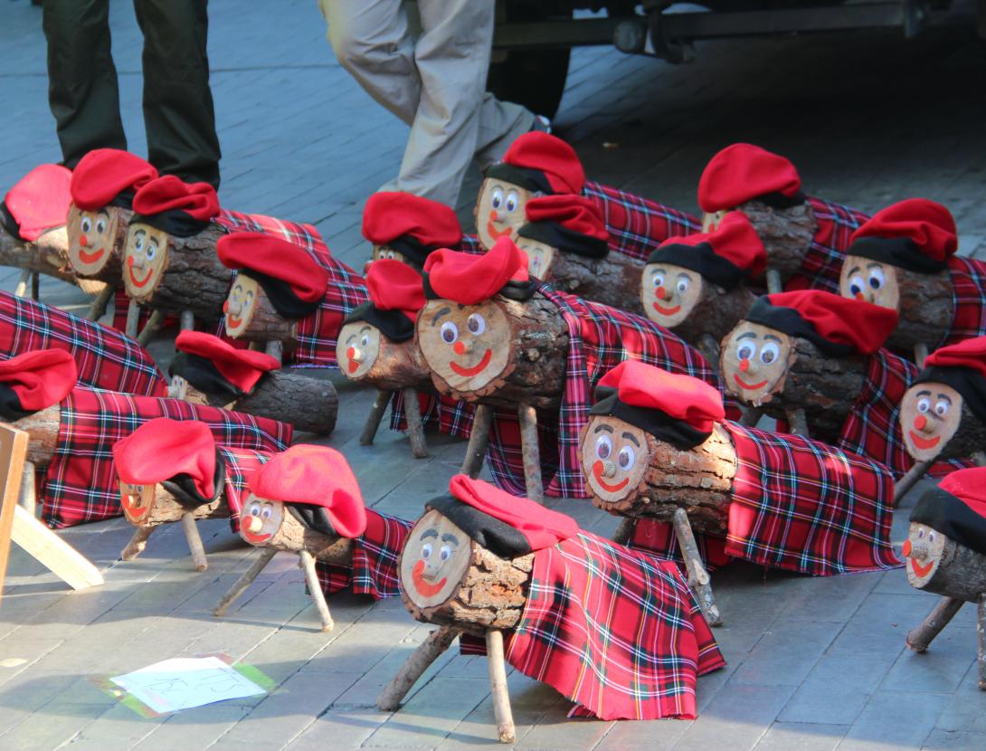Venda de tiós al mercat de Nadal