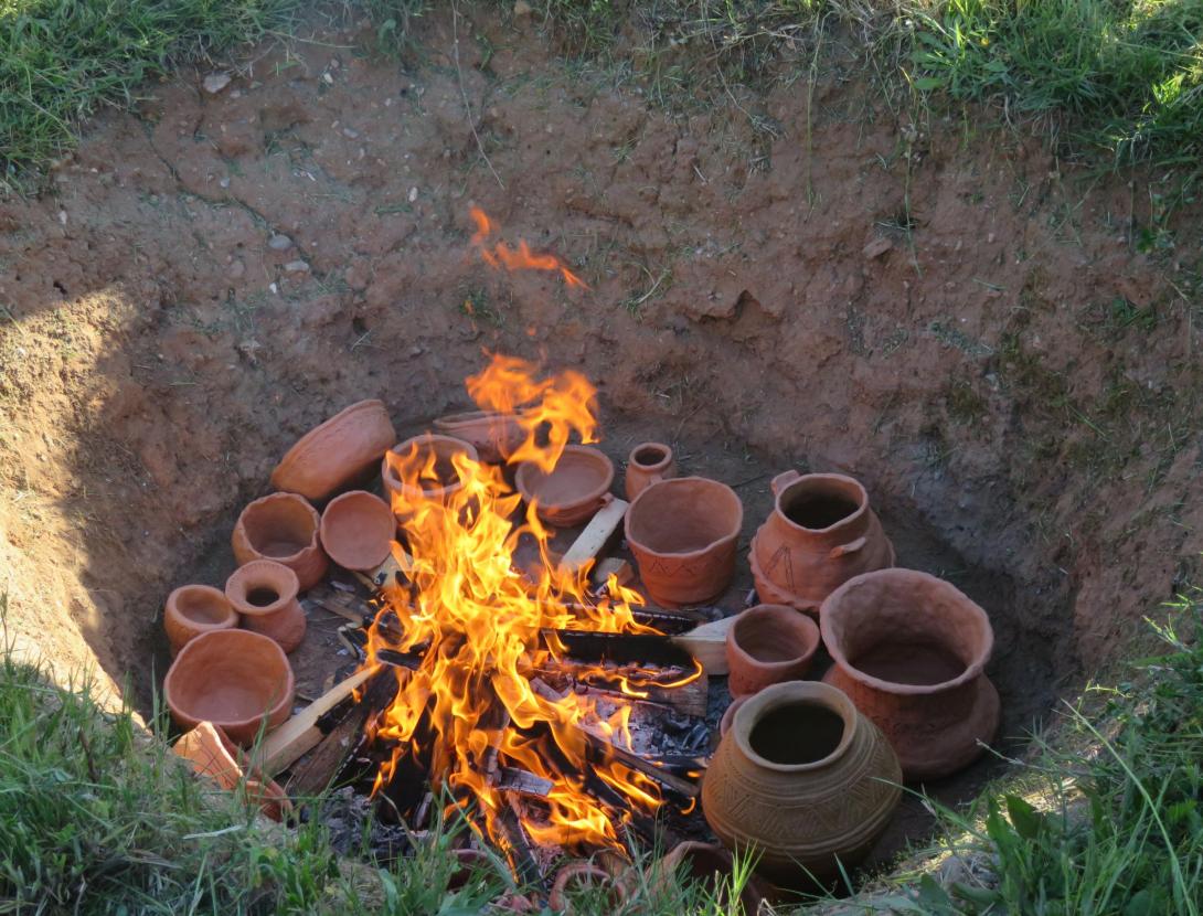 Nit dels Museus al jaciment de Santa Margarida: Cocció experimental de ceràmica. La producció de terrissa negra.