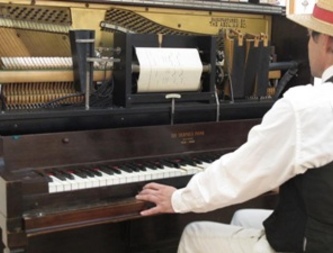 Pianola Museu Palau Mercader.jpg