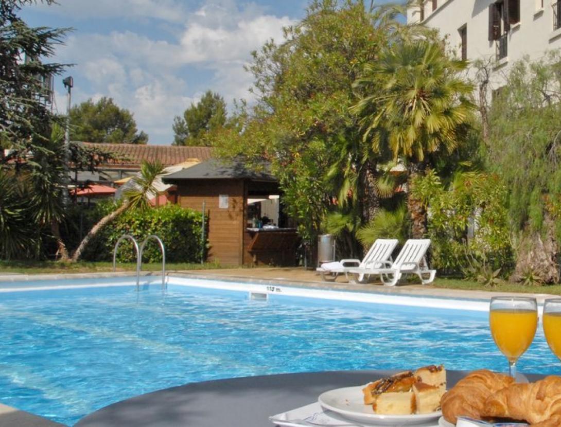 Piscina Hotel El castell