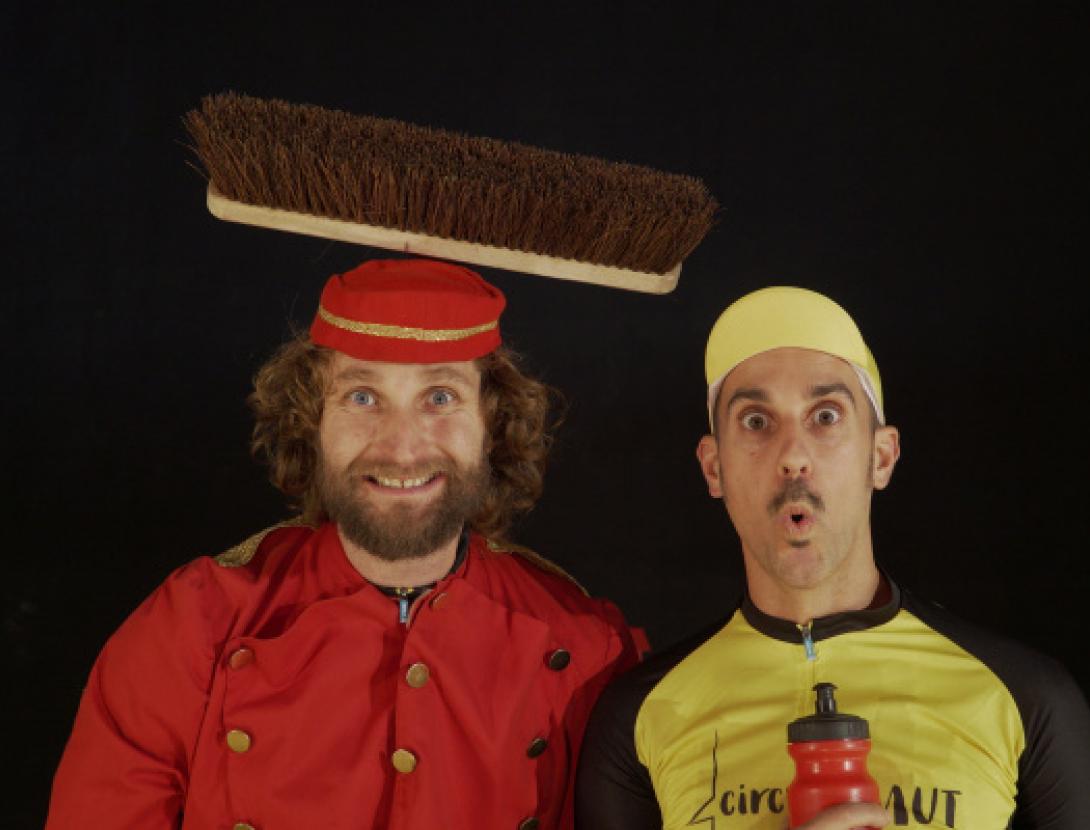 Saltimbanqui: 'Absurd' Cia. Circ Vermut