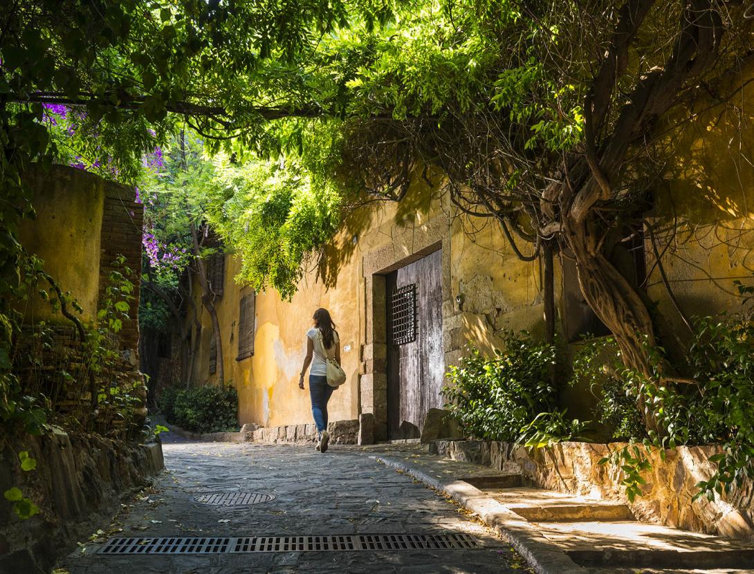 carrer Montserrat Esplugues