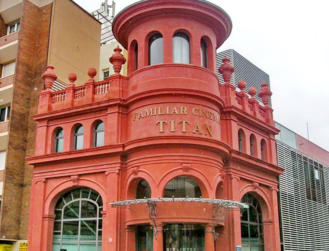 Les heroïnes al món del còmic: el personatge femení del superheroi