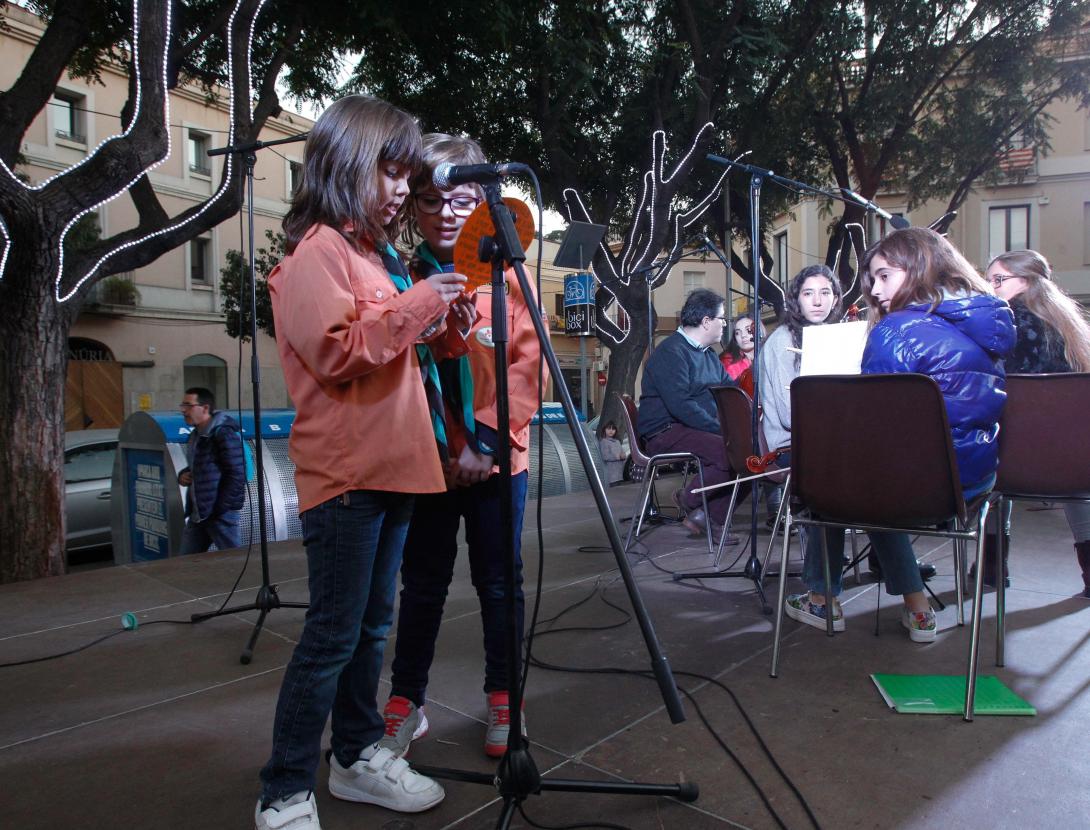 Arribada de la Llum de la Pau a Sant Boi