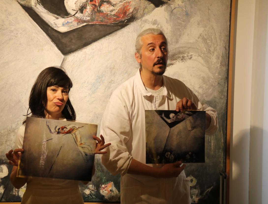 "Sota les capes de Muxart". Visita performativa a l'exposició permanent.