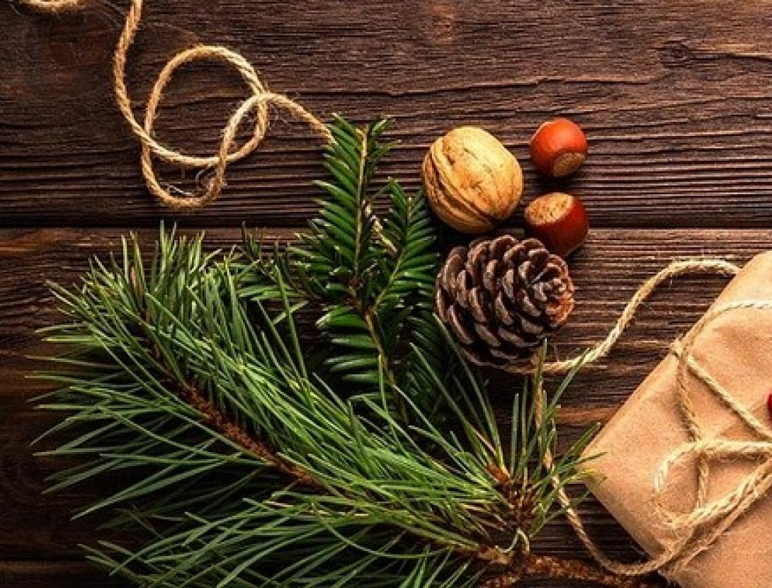 Taller de Nadal, Guarniments per l'abre de Nadal amb material reciclat