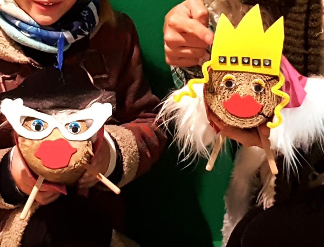 Taller de tions de Nadal a L' Enrajolada