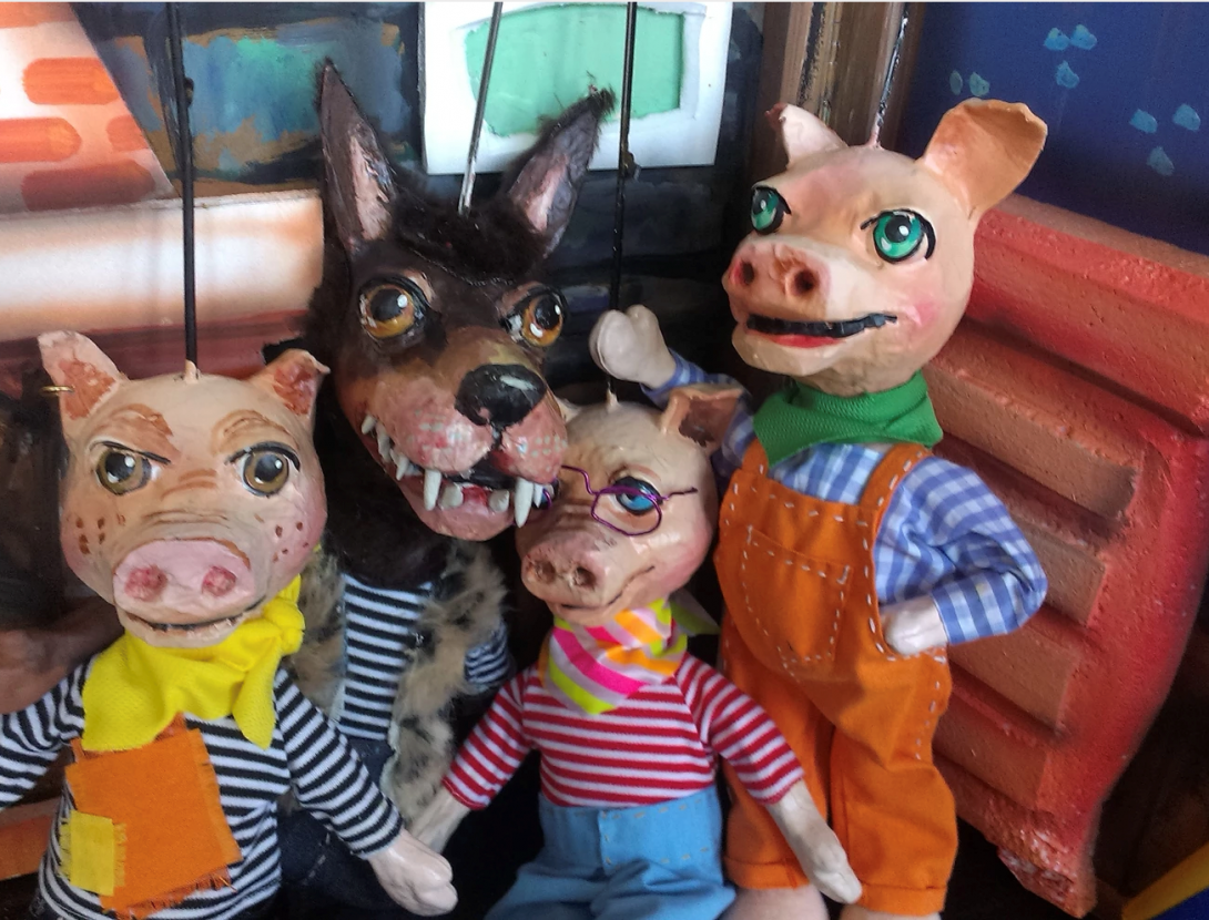 Titelles "Els tres porquets"