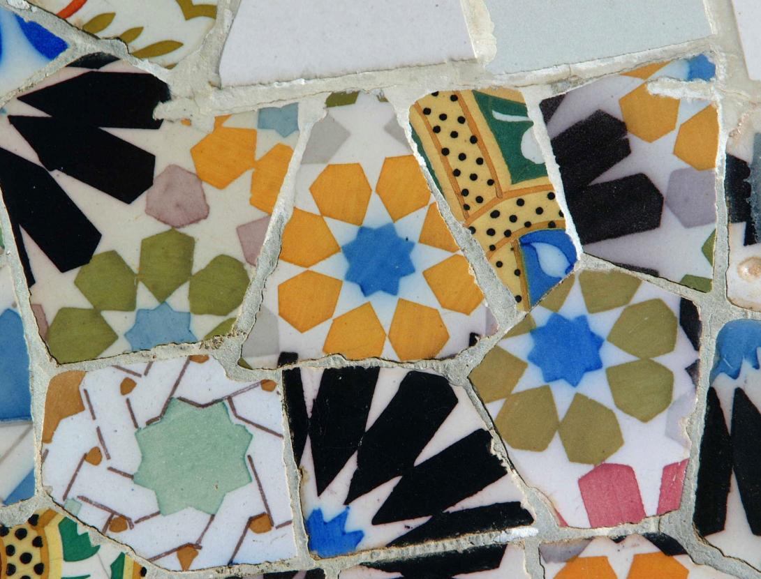 TRENCADIS PARET.JPG