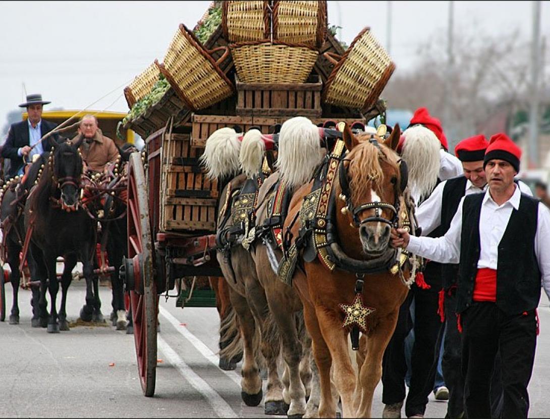 Tres tombs