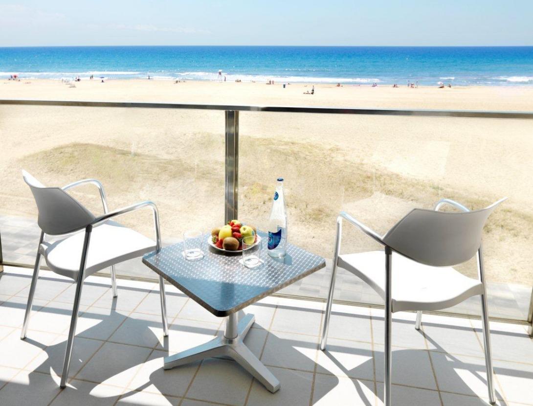 TERRAZA CON VISTAS.jpg