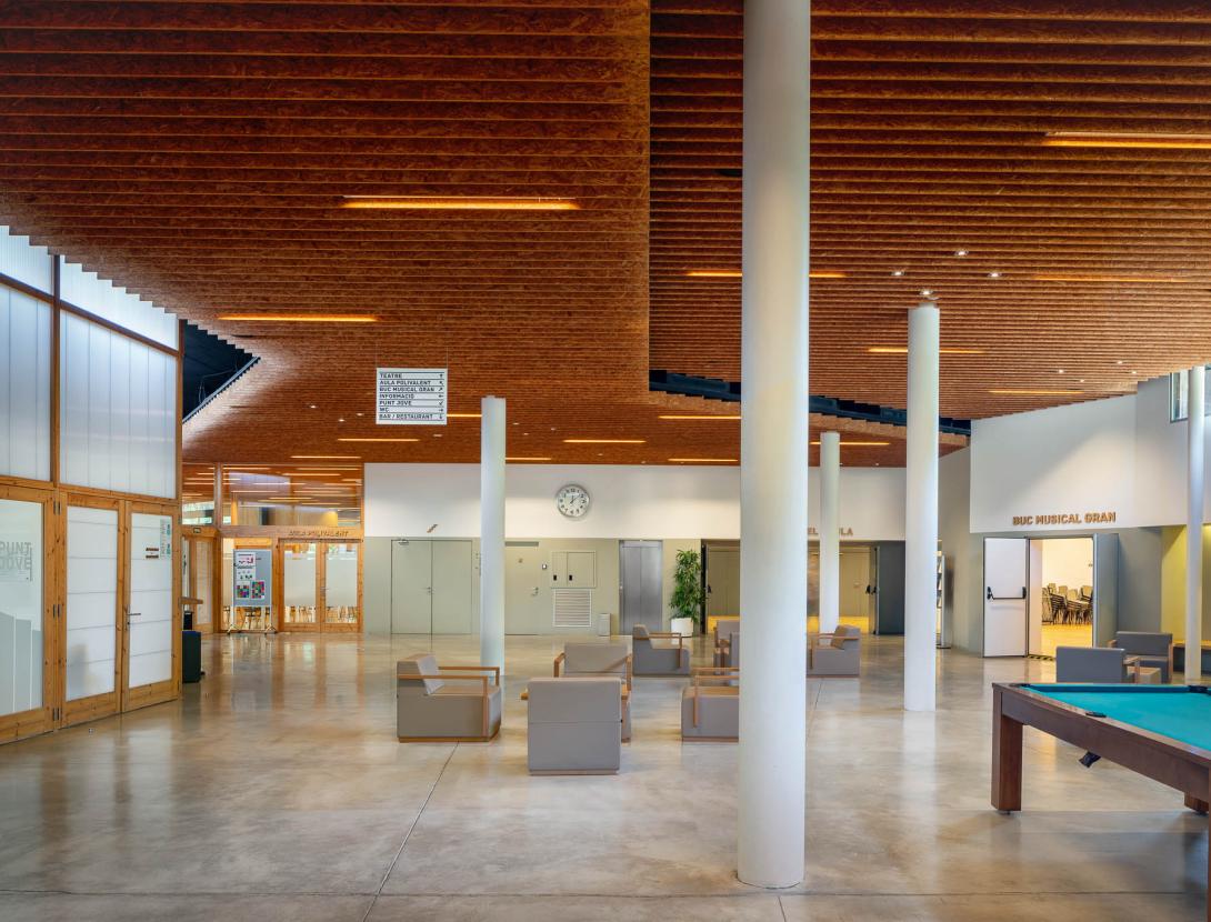 Centre Cívic el Roure 2