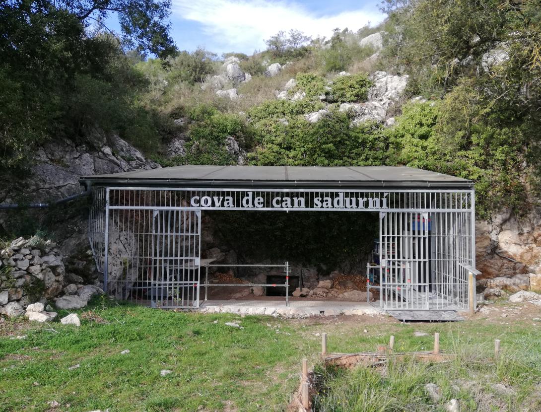 Cova  Can Sadurní